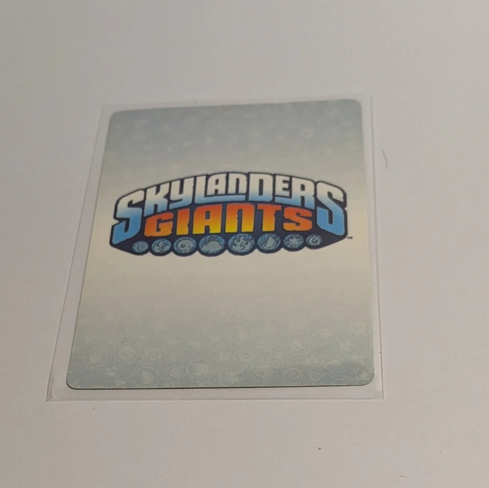 Skylanders Eye Brawl Action Figure And Character Card